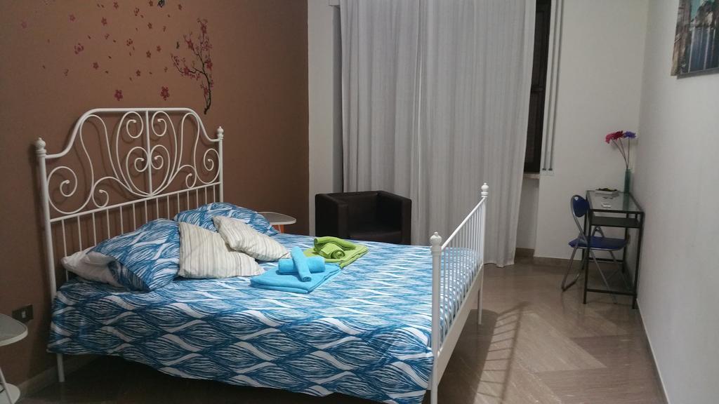 Apartamento Domus Bracco Nápoles Exterior foto
